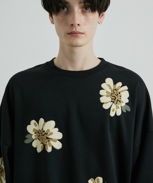 JUNRED（ジュンレッド）の「フラワーモチーフルーズスウェットプルオーバー（スウェット・メンズ・ホワイト/ブルー系その他2/ブラック・S/M/L）」の19枚目の写真