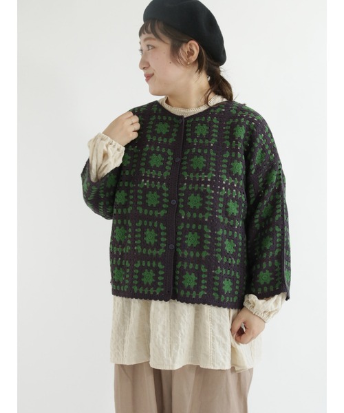 Samansa Mos2(サマンサ モスモス)の「かぎ針風カーディガン(カーディガン/ボレロ・レディース・ブラック/チャコール/キナリ・フリ-)」の10枚目の写真