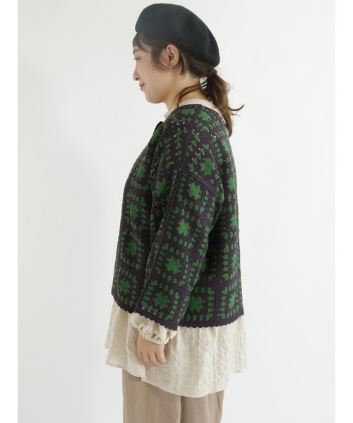 Samansa Mos2(サマンサ モスモス)の「かぎ針風カーディガン(カーディガン/ボレロ・レディース・ブラック/チャコール/キナリ・フリ-)」の12枚目の写真