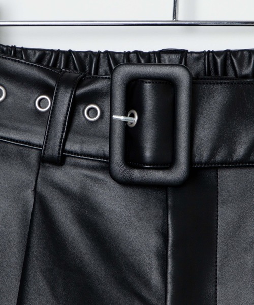 WEGO（ウィゴー）の「WEGO/【2点セット】ベルト付きフェイクレザーショートパンツ（その他パンツ・レディース・ブラック・FREE）」の8枚目の写真