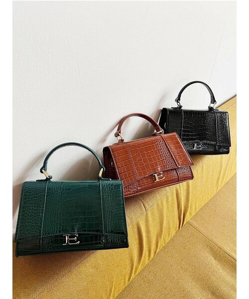 EVRIS（エヴリス）の「Eモチーフミニショルダーバッグ（ショルダーバッグ・レディース・グリーン/ブラック/ブラウン・FREE）」の9枚目の写真