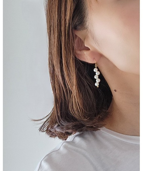 tone（トーン）の「【Tresor】zigzag 淡水パール ピアス(MA)（ピアス