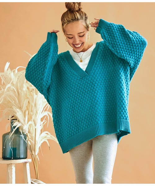 anap mimpi（アナップミンピ）の「深Vネックポップコーンニットプルオーバー（ニット/セーター・レディース・キャメル/レッド/グレイッシュベージュ/ターコイズブルー・FREE）」の3枚目の写真