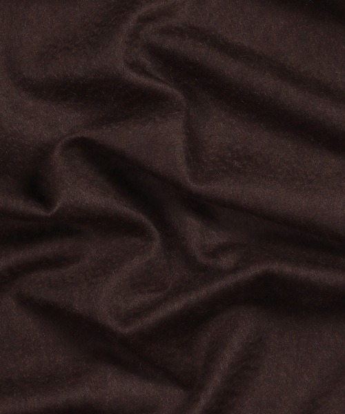 LANVIN collection（ランバン コレクション）の「WIDE REVERSIBLE CASHMERE SCARF（マフラー・メンズ・ブラック/ダークブラウン/グリーン・FREE）」の6枚目の写真