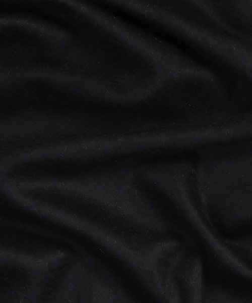 LANVIN collection（ランバン コレクション）の「WIDE REVERSIBLE CASHMERE SCARF（マフラー・メンズ・ブラック/ダークブラウン/グリーン・FREE）」の10枚目の写真