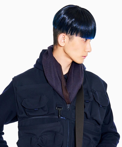 LANVIN collection（ランバン コレクション）の「WIDE REVERSIBLE CASHMERE SCARF（マフラー・メンズ・ブラック/ダークブラウン/グリーン・FREE）」の12枚目の写真