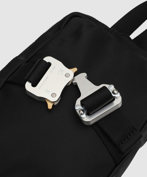 1017 ALYX 9SM（アリクス）の「BELT BAG - X（ボディバッグ/ウエストポーチ・メンズ・ブラック系その他・U）」の6枚目の写真