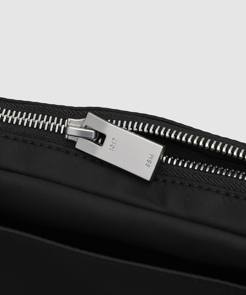 1017 ALYX 9SM（アリクス）の「BELT BAG - X（ボディバッグ/ウエストポーチ・メンズ・ブラック系その他・U）」の3枚目の写真