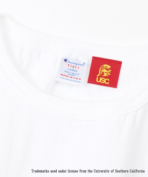 Champion（チャンピオン）の「CHAMPION/チャンピオン カレッジロゴTシャツ USAコットン/バインダーネック/フロントプリント C5-X303（Tシャツ/カットソー・メンズ・ホワイト×レッド/ホワイト/ブラック/レッド・M/L/XL）」の17枚目の写真