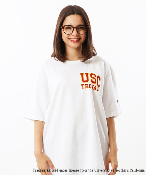 Champion（チャンピオン）の「CHAMPION/チャンピオン カレッジロゴTシャツ USAコットン/バインダーネック/フロントプリント C5-X303（Tシャツ/カットソー・メンズ・ホワイト×レッド/ホワイト/ブラック/レッド・M/L/XL）」の13枚目の写真