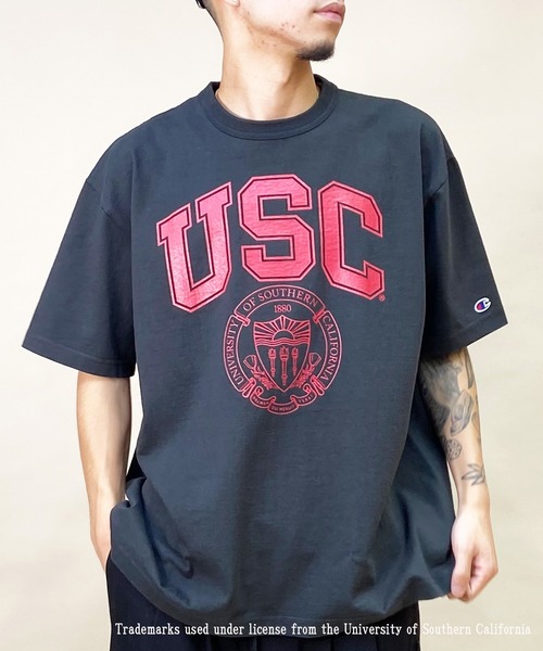 Champion（チャンピオン）の「CHAMPION/チャンピオン カレッジロゴTシャツ USAコットン/バインダーネック/フロントプリント C5-X303（Tシャツ/カットソー・メンズ・ホワイト×レッド/ホワイト/ブラック/レッド・M/L/XL）」の18枚目の写真