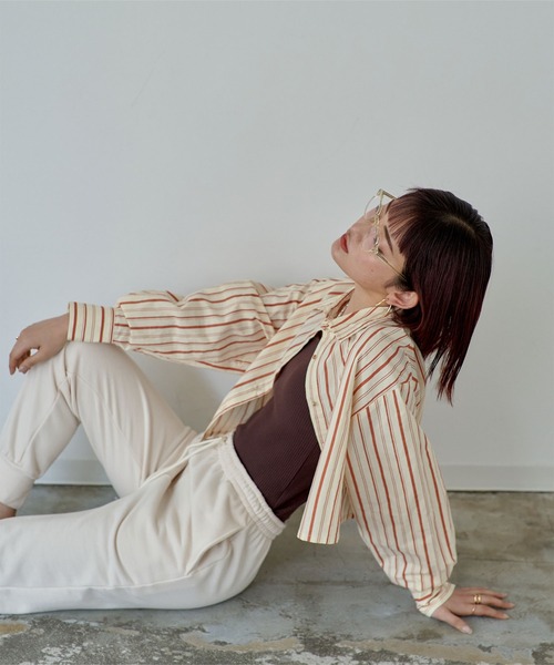 miette(ミエット)の「ゴールドボタンストライプショートシャツ(シャツ/ブラウス・レディース・ライトブルー/ホワイト系その他・FREE)」の16枚目の写真