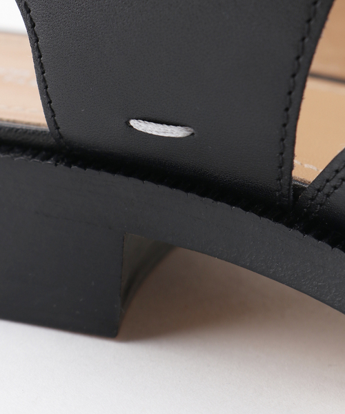 Maison Margiela（メゾンマルジェラ）の「【MAISON MARGIELA / メゾン マルジェラ】tabi sandals（サンダル・メンズ・ブラック・41/42/43）」の3枚目の写真