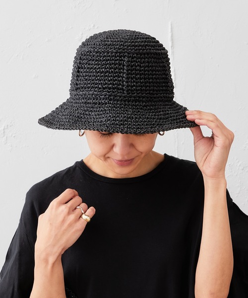 Actually(アクチュアリー)の「手編みペーパーハット(ハット・レディース・ベージュ/ブラック・フリー)」の2枚目の写真