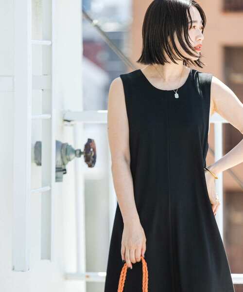 ITEMS URBANRESEARCH（アイテムズ アーバンリサーチ）の「バッククロスワンピース（ジャンパースカート・レディース・ブラック/グリーン系その他・FREE）」の3枚目の写真
