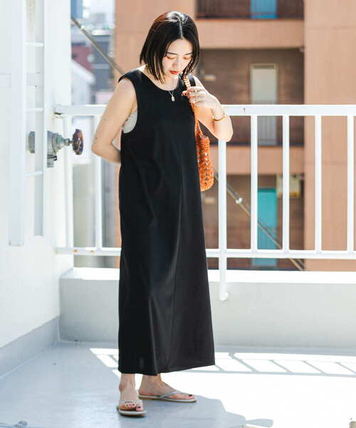 ITEMS URBANRESEARCH（アイテムズ アーバンリサーチ）の「バッククロスワンピース（ジャンパースカート・レディース・ブラック/グリーン系その他・FREE）」の7枚目の写真