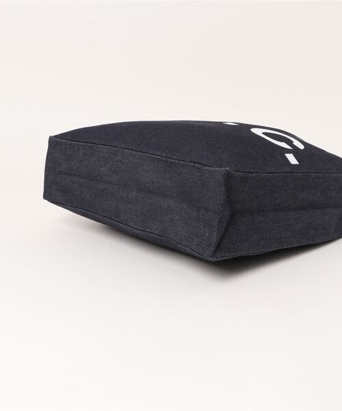 A.P.C.（アーペーセー）の「TOTE LAURE（トートバッグ・メンズ・インディゴブルー・ONESIZE）」の5枚目の写真