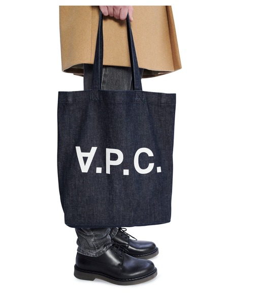 A.P.C.（アーペーセー）の「TOTE LAURE（トートバッグ・メンズ・インディゴブルー・ONESIZE）」の3枚目の写真