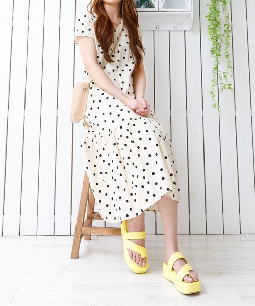 attagirl(アタガール)の「厚底トングミュールサンダル(サンダル・レディース・ホワイト/イエロー/ブラック・S/LL/L/M)」の20枚目の写真