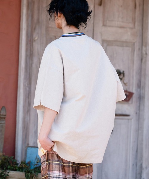 go slow caravan（ゴースローキャラバン）の「COBMASTER/コブマスター　リネンミックス マルチカラーリブ クルーネックTEE（Tシャツ/カットソー・メンズ・ダークグレー/ナチュラル/グリーン/オレンジ系その他・LARGE/MEDIUM/X-LARGE）」の11枚目の写真