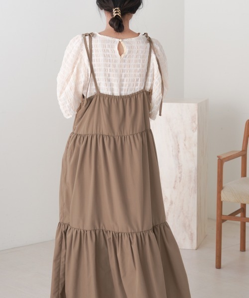 Bab（バブ）の「リボンストラップティアードワンピース（ワンピース・レディース・チャコールグレー/ベージュ/モカ/ライトカーキ/ブラック・M）」の13枚目の写真