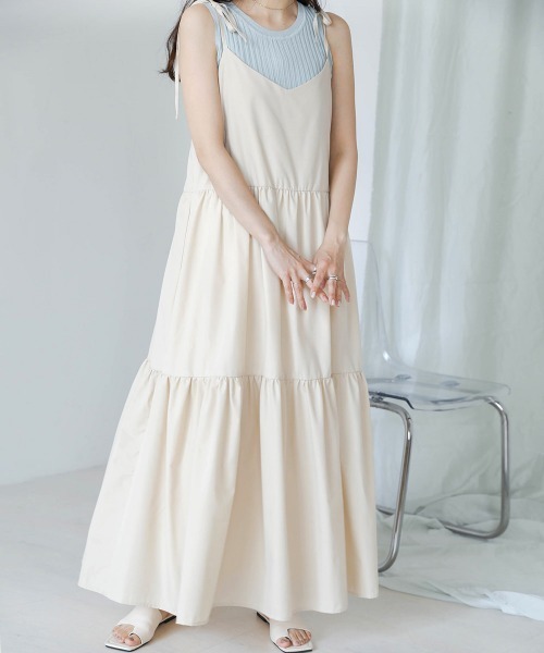 Bab（バブ）の「リボンストラップティアードワンピース（ワンピース・レディース・チャコールグレー/ベージュ/モカ/ライトカーキ/ブラック・M）」の8枚目の写真