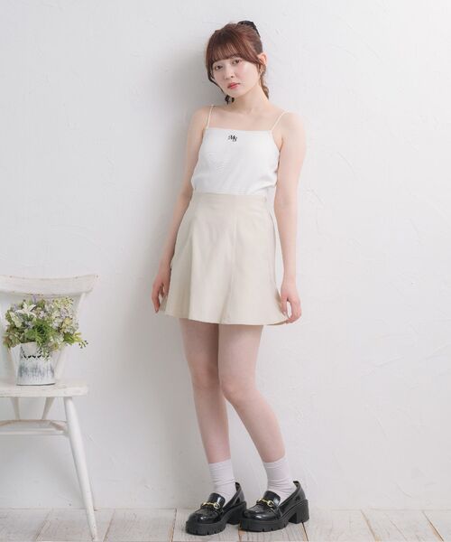 ems excite(エムズエキサイト)の「刺繍カップ付きキャミ(キャミソール・レディース・ブラック/ピンク/オフホワイト/ブラック系その他3・FREE)」の5枚目の写真