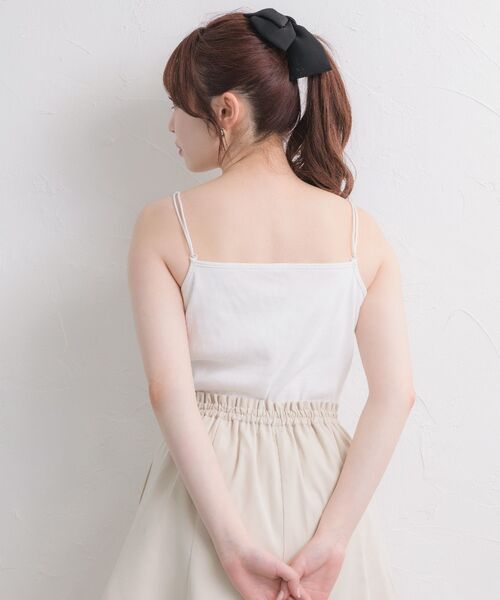 ems excite(エムズエキサイト)の「刺繍カップ付きキャミ(キャミソール・レディース・ブラック/ピンク/オフホワイト/ブラック系その他3・FREE)」の13枚目の写真