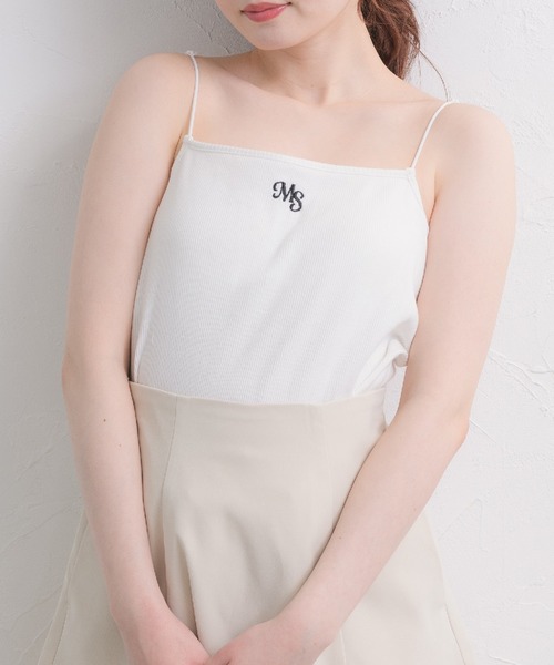 ems excite(エムズエキサイト)の「刺繍カップ付きキャミ(キャミソール・レディース・ブラック/ピンク/オフホワイト/ブラック系その他3・FREE)」の2枚目の写真