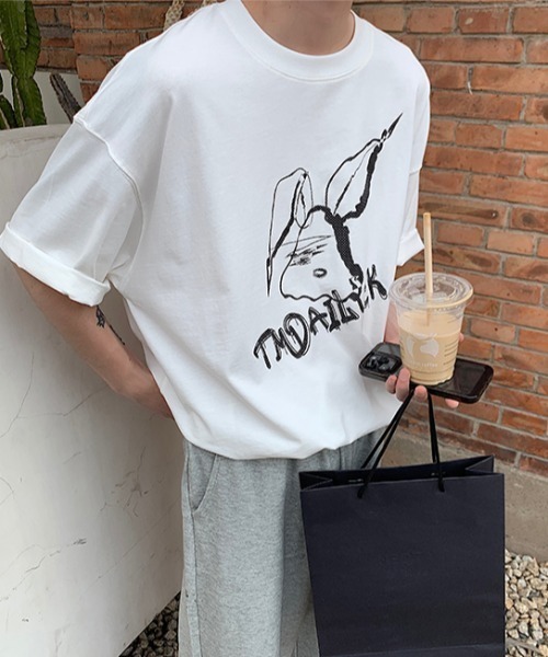 MGV(エムジーヴィー)の「ラビットイラストT(Tシャツ/カットソー・メンズ・ホワイト/ブラック・MEDIUM/LARGE/X-LARGE)」の2枚目の写真