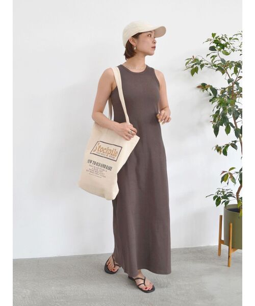 Ungrid(アングリッド)の「アメスリテレコフィットワンピース(ワンピース・レディース・ターコイズブルー/ブラウン/ブラック・FREE)」の20枚目の写真