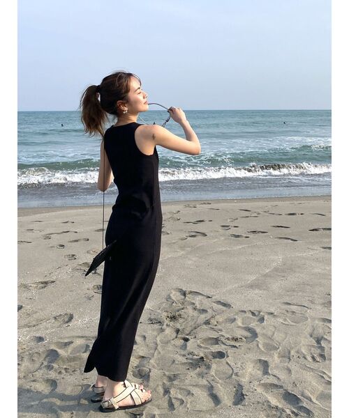 Ungrid(アングリッド)の「アメスリテレコフィットワンピース(ワンピース・レディース・ターコイズブルー/ブラウン/ブラック・FREE)」の15枚目の写真