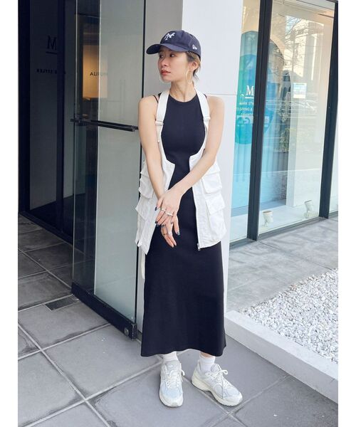 Ungrid(アングリッド)の「アメスリテレコフィットワンピース(ワンピース・レディース・ターコイズブルー/ブラウン/ブラック・FREE)」の8枚目の写真