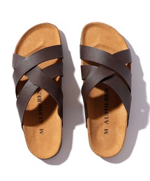 INASTUDIOS ZOO（イーナストゥディオスズー）の「ビルケンタイプサンダル（サンダル）」