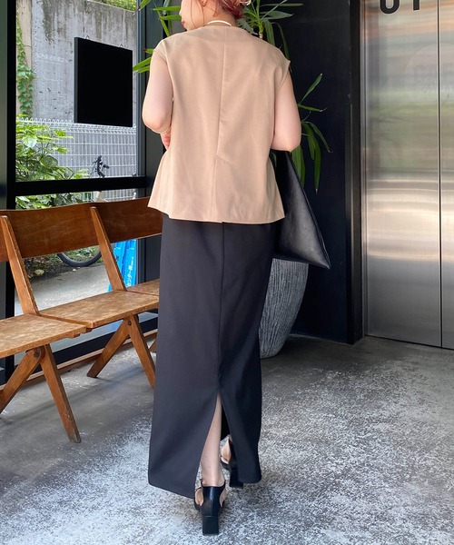 CAPRICIEUX LE'MAGE（カプリシューレマージュ）の「ベルト付ミドルベスト（ベスト・レディース・ブラック/ベージュ・FREE）」の11枚目の写真