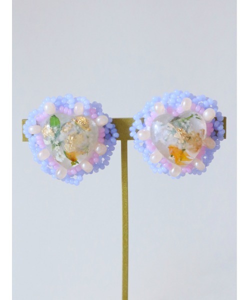 tone(トーン)の「【chiguhagu】【chiguhagu】押花×ビーズピアス(MA)(ピアス(両耳用)・レディース・ブルー系その他・FREE)」の1枚目の写真