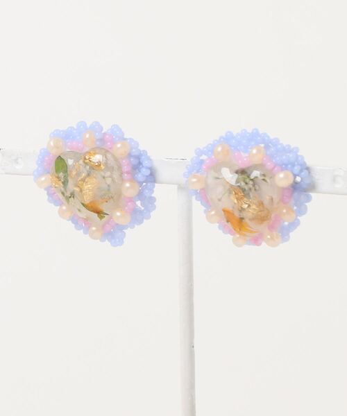 tone(トーン)の「【chiguhagu】【chiguhagu】押花×ビーズピアス(MA)(ピアス(両耳用)・レディース・ブルー系その他・FREE)」の4枚目の写真