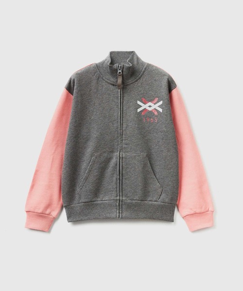 BENETTON (UNITED COLORS OF BENETTON)（ベネトンユナイテッドカラーズオブベネトン）の「キッズグリッタープリントジップアップトレーナーG（スウェット・キッズ・ピンク系その他/ライトパープル/グレー×ピンク/ネイビー・SMALL/LARGE/XX-LARGE/X-LARGE/MEDIUM）」の2枚目の写真