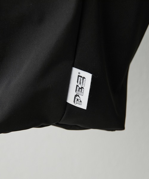 ear PAPILLONNER（イアパピヨネ）の「【PEZ(ペッツ)× ear】クロスショルダーバッグ/シャーリングリボン/ホーボーバッグ（ショルダーバッグ・レディース・カーキ/ブラック/ベージュ/グレー・FREE）」の21枚目の写真