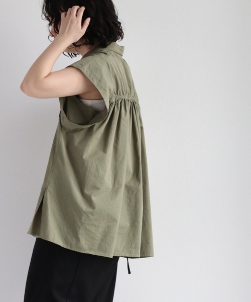 cepo（セポ）の「バックシャーリングフレンチシャツ（シャツ/ブラウス・レディース・オフホワイト/ブラウン/グリーン・M）」の2枚目の写真