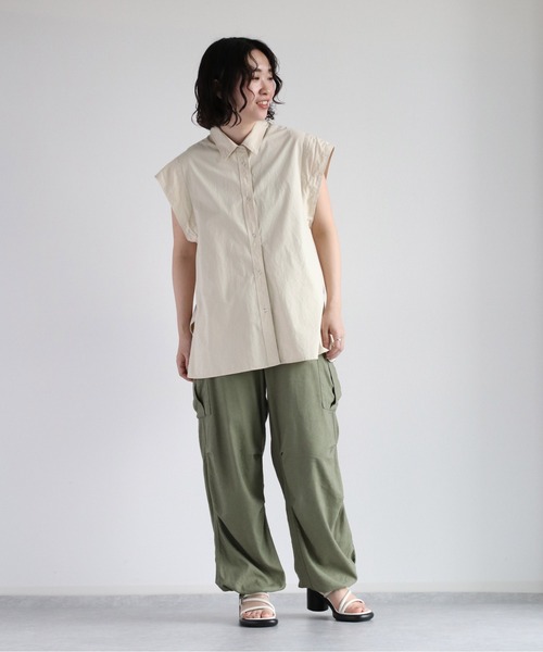 cepo（セポ）の「バックシャーリングフレンチシャツ（シャツ/ブラウス・レディース・オフホワイト/ブラウン/グリーン・M）」の9枚目の写真