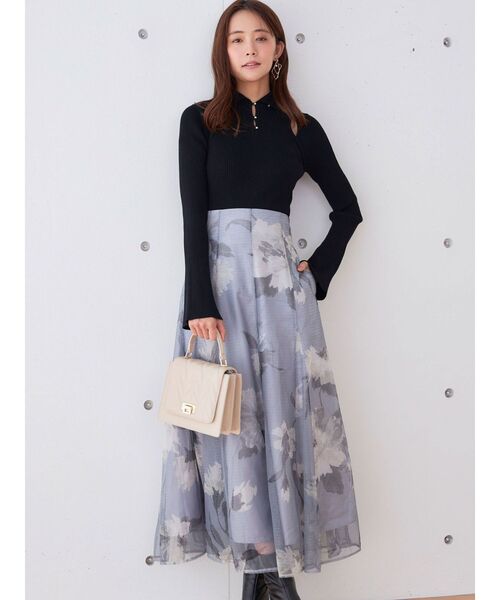 MERCURYDUO（マーキュリーデュオ）の「メタル釦使いスリットニット（ニット/セーター・レディース・ミント/ブラック/オフホワイト・FREE）」の21枚目の写真