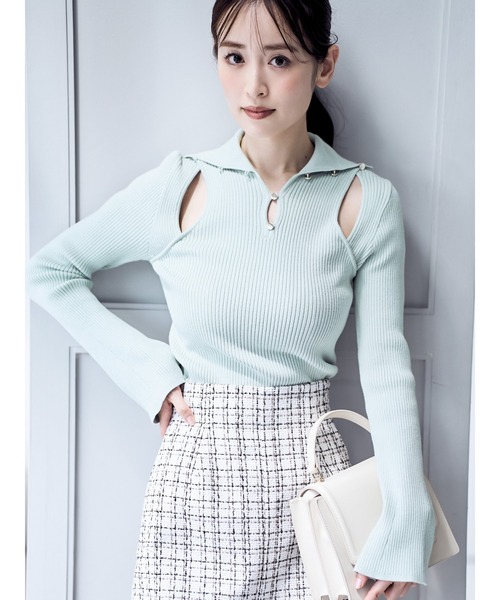 MERCURYDUO（マーキュリーデュオ）の「メタル釦使いスリットニット（ニット/セーター・レディース・ミント/ブラック/オフホワイト・FREE）」の3枚目の写真