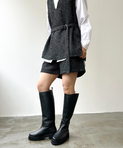 Meli rich（メリーリッチ）の「ヘリンボーンショートパンツ（その他パンツ・レディース・ブラック/グレー・MEDIUM）」の4枚目の写真