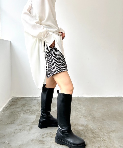 Meli rich（メリーリッチ）の「ヘリンボーンショートパンツ（その他パンツ・レディース・ブラック/グレー・MEDIUM）」の17枚目の写真