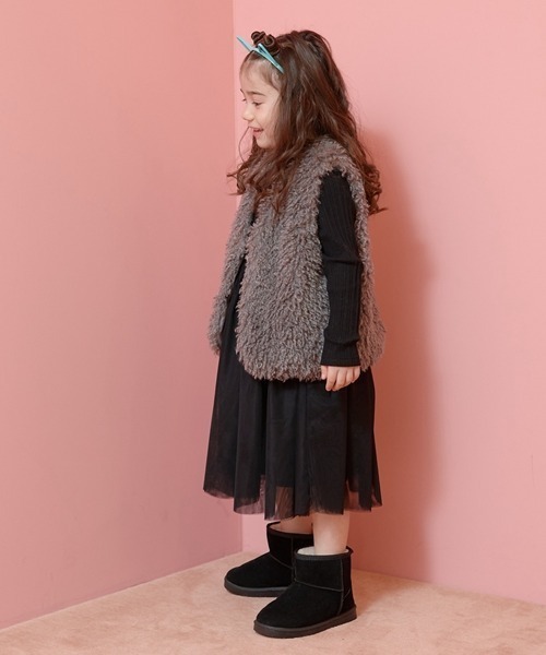 Lycee mine（リセマイン）の「フェイクファーベスト（ベスト・キッズ・ベージュ/チャコール/グレー/アイボリー・L(130-140)/M(110-120)）」の8枚目の写真