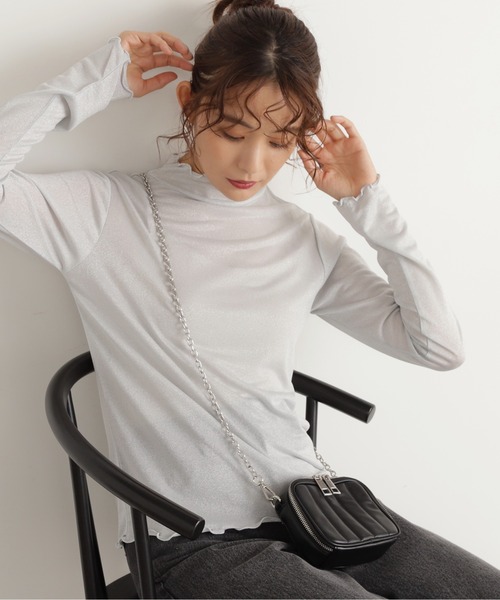 N.（N. Natural Beauty Basic）（エヌエヌナチュラルビューティーベーシック）の「◆ラメインナーカットソー（Tシャツ/カットソー・レディース・ライトグレー/ライトグリーン・MEDIUM）」の3枚目の写真