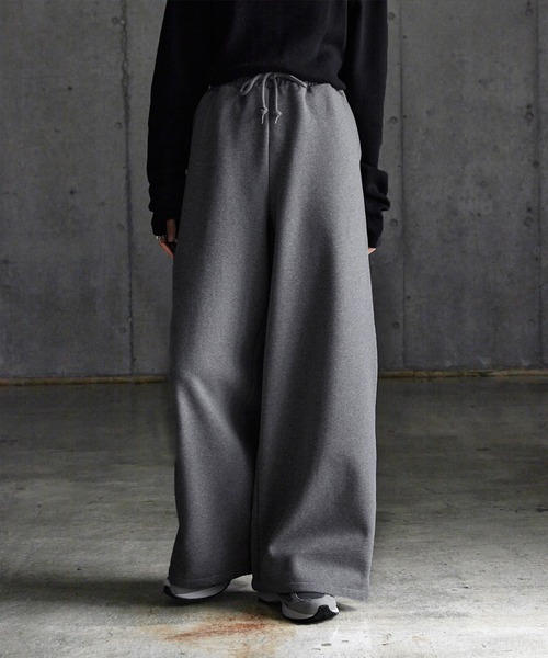CALLNE(カルネ)の「【CALLNE】 Brushed lining Widestraight Sweatpants / 裏起毛ワイドストレートスウェットパンツ(スウェットパンツ・メンズ・ライトグレー/グレー/グレー系/ブラック/ブラック系・M/L/S)」の20枚目の写真