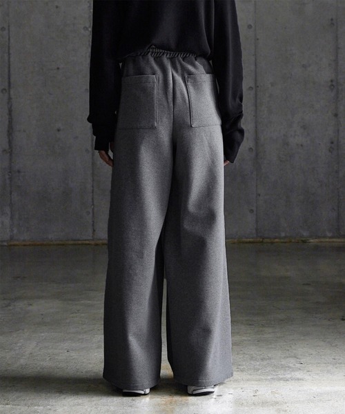 CALLNE(カルネ)の「【CALLNE】 Brushed lining Widestraight Sweatpants / 裏起毛ワイドストレートスウェットパンツ(スウェットパンツ・メンズ・ライトグレー/グレー/グレー系/ブラック/ブラック系・M/L/S)」の21枚目の写真