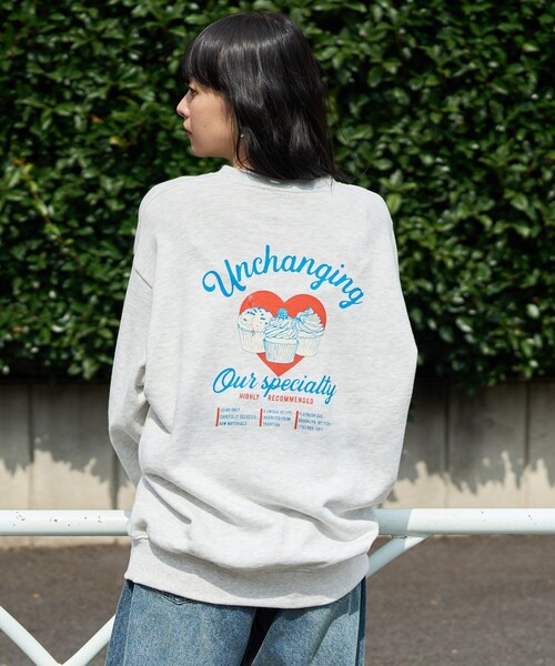 FREAK'S STORE（フリークスストア）の「FOODIE SWEAT SHIRT / フーディー スウェット/ハート ロゴスウェット/バックプリントスウェット（スウェット・レディース・ライトグレー/ナチュラル・ﾌﾘ-）」の9枚目の写真